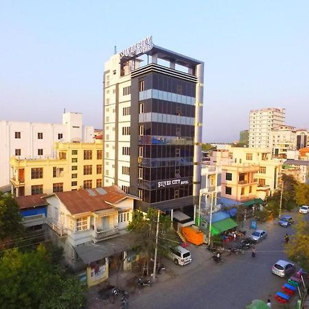 Silver City Hotel Мандалей Екстериор снимка