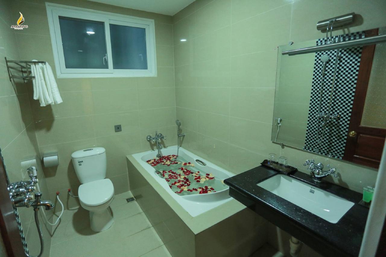 Silver City Hotel Мандалей Екстериор снимка