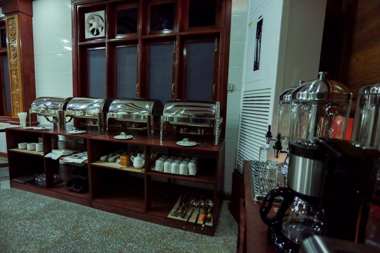 Silver City Hotel Мандалей Екстериор снимка